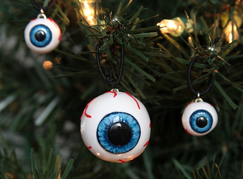 strange_christmas_eye_balls.jpg